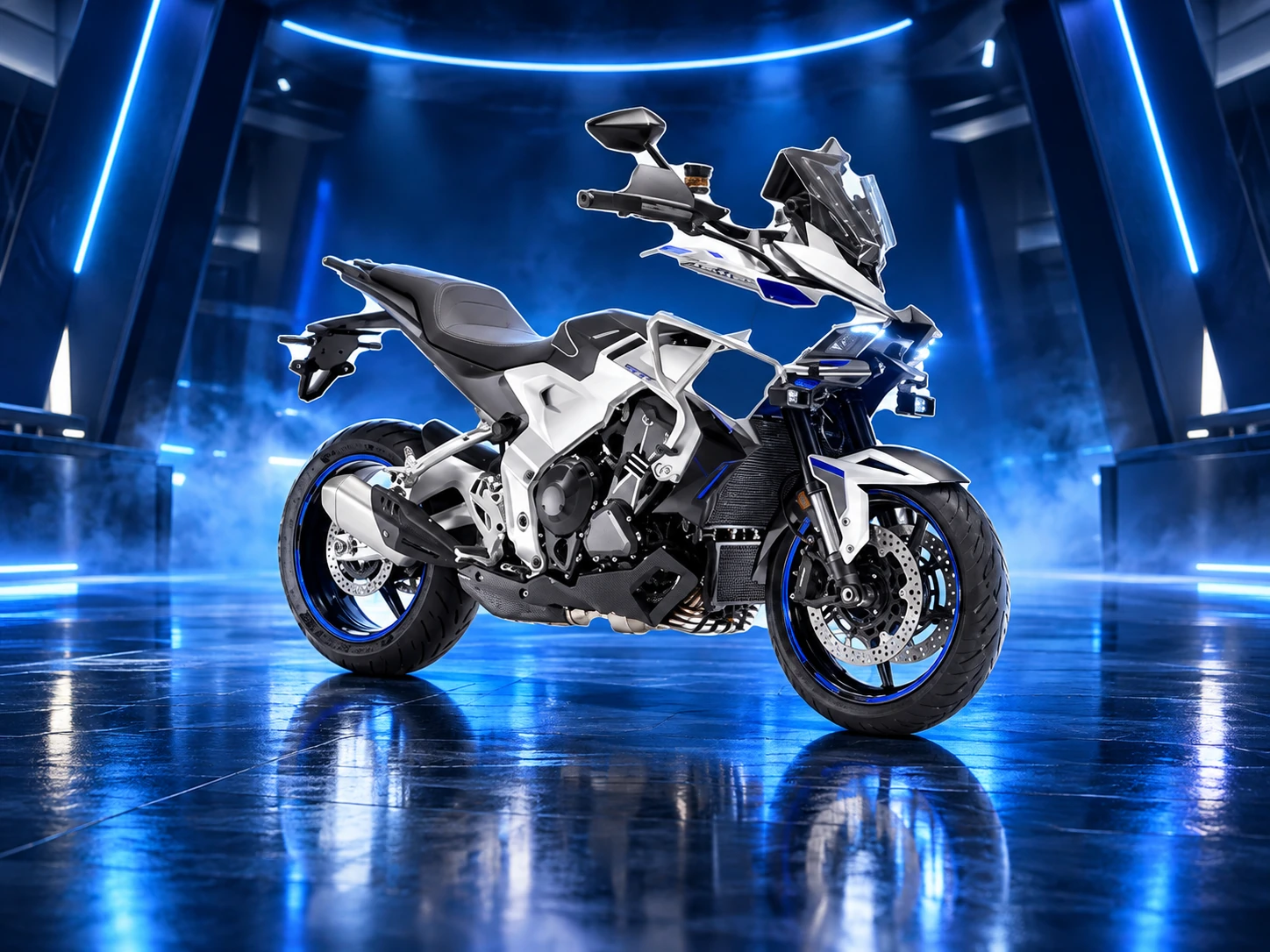 Ilustración referencial de motocicleta gran turismo blanca en showroom azul